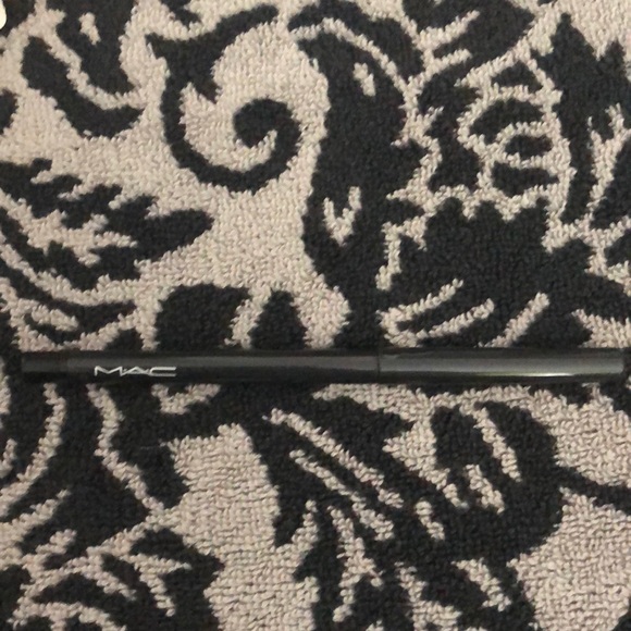 Mac-eyeliner black pencil - Picture 3 of 6